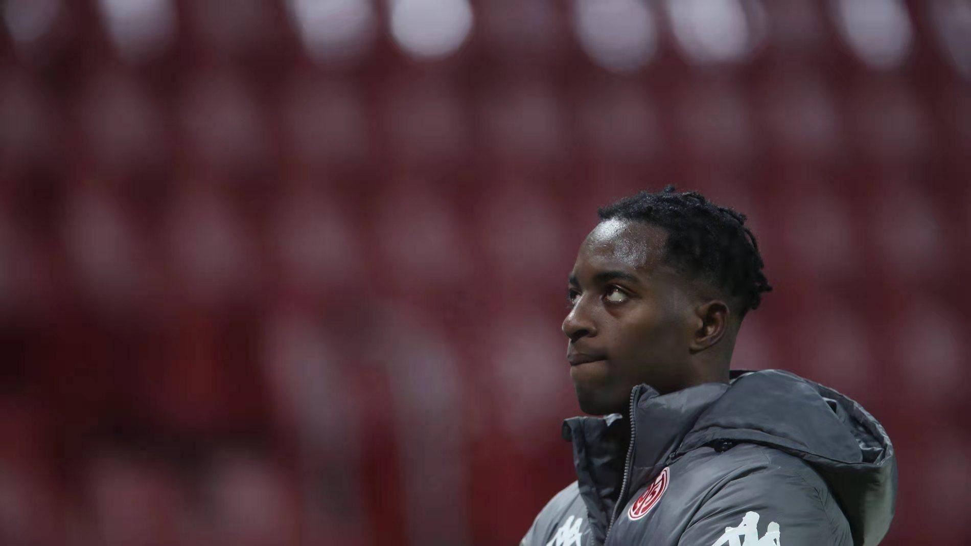 德甲揭幕战：美因茨与科隆的巅峰碰撞